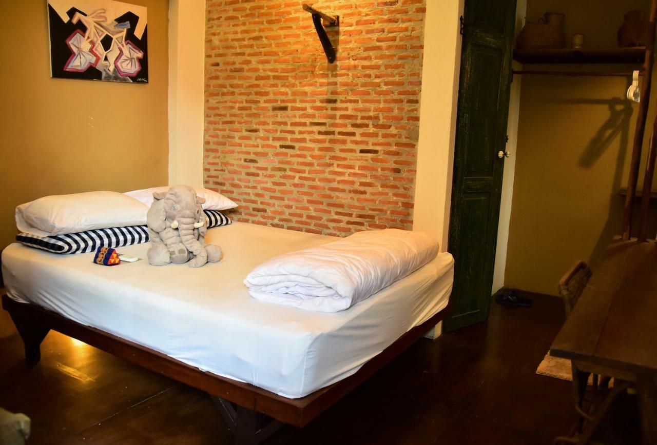 Baan Rare Guesthouse Udon Thani Exterior photo