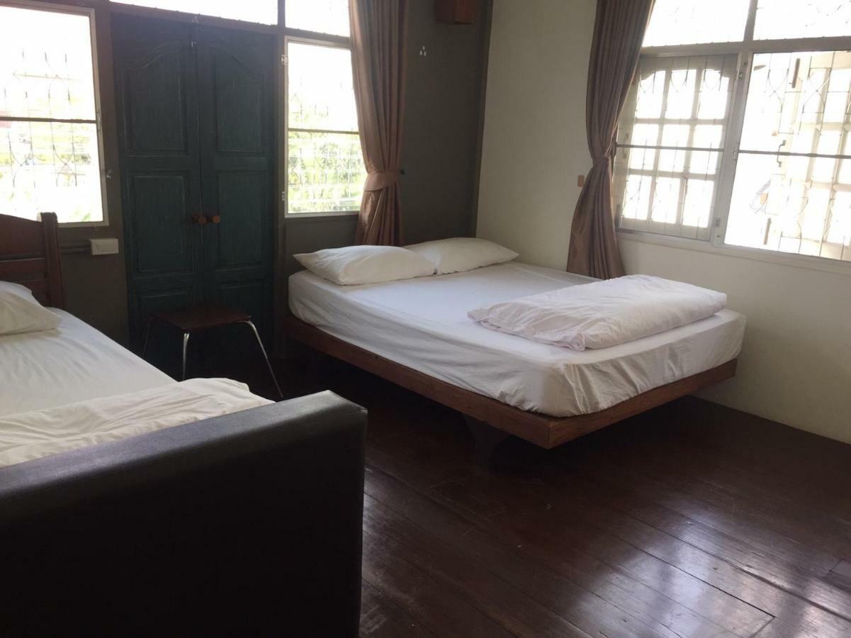 Baan Rare Guesthouse Udon Thani Exterior photo